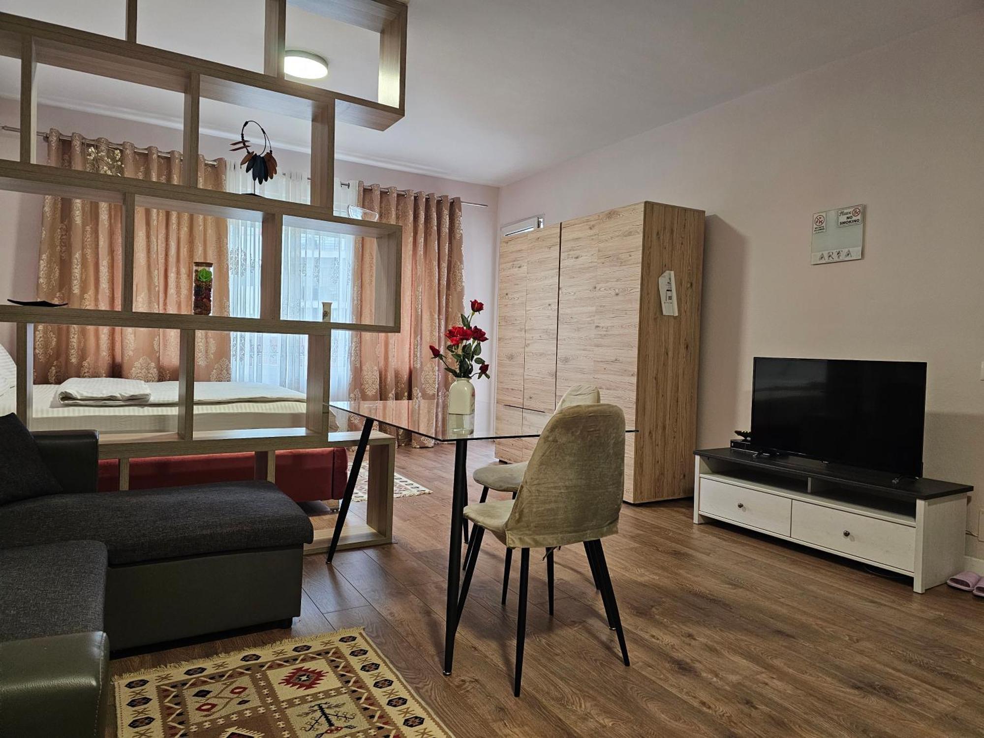 Apartament Eni's *