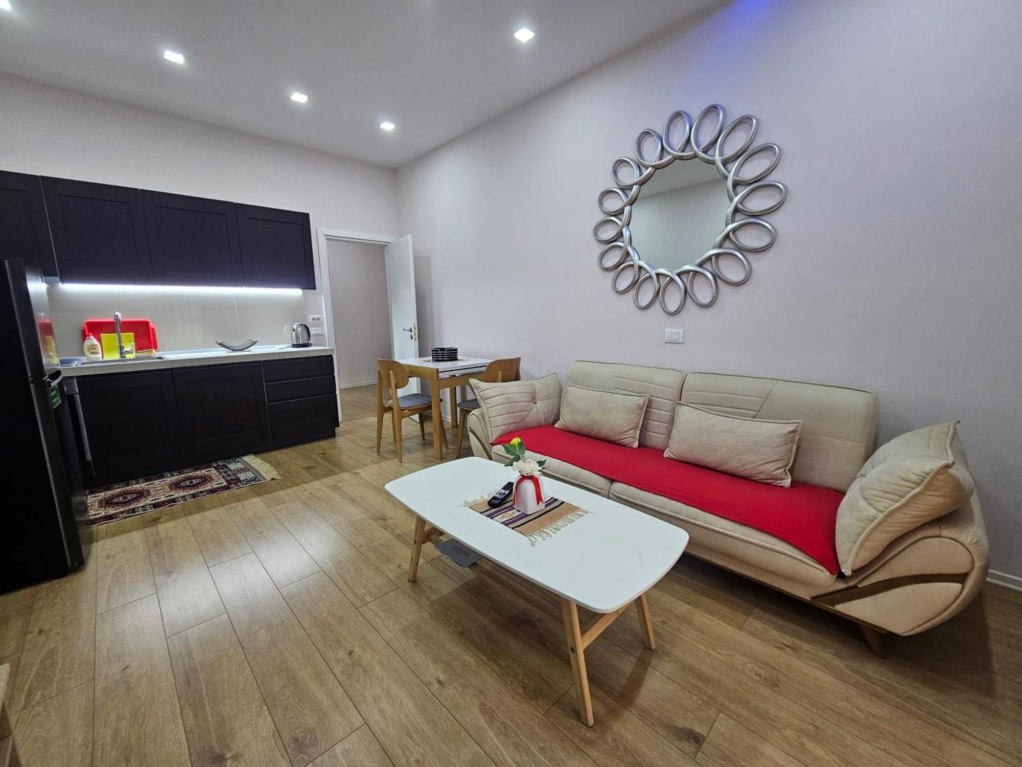 Apartament Eni's *